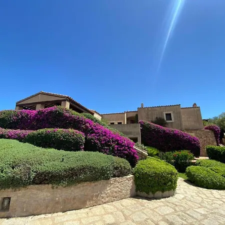 Villa Acula *