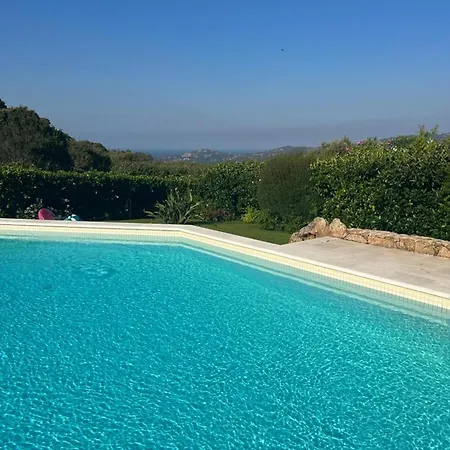 Acula Villa *